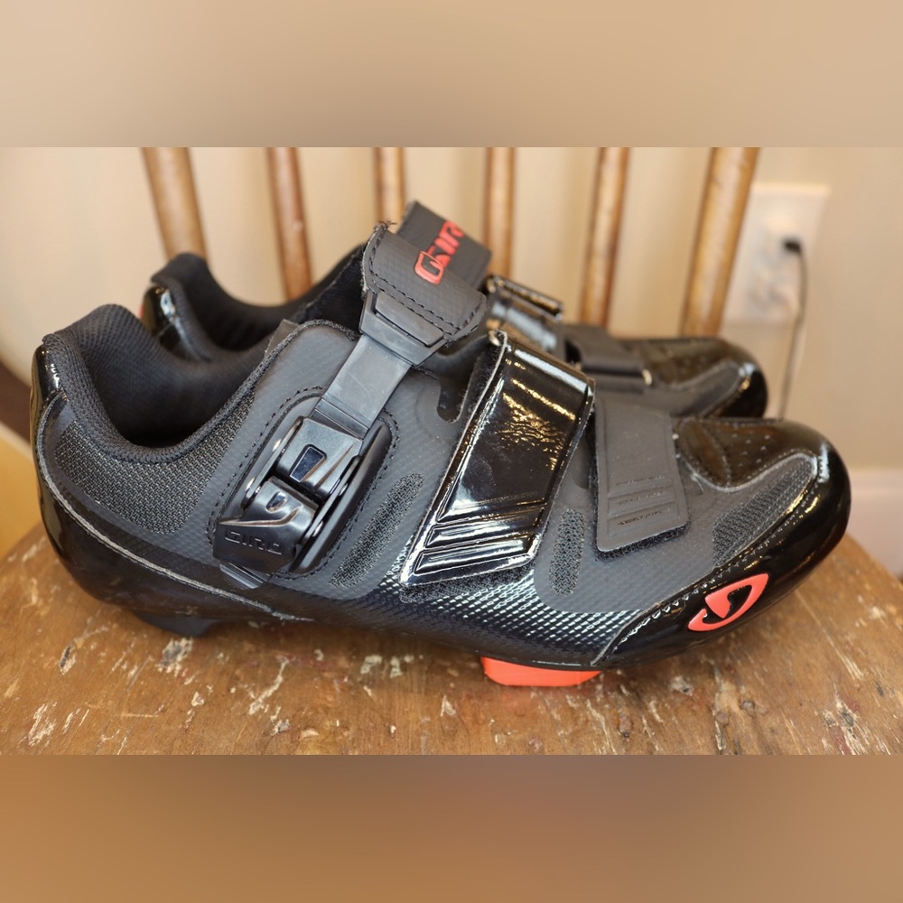 Giro bike shoes mens size 7.5 Euro 40.5